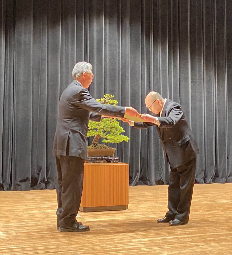 第7回大関作新館賞授賞式　卯木氏